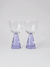 Load image into Gallery viewer, ALEXANDRITE WINE GLASSES, COLOUR CHANGING