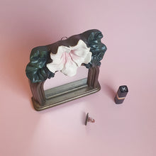Load image into Gallery viewer, FLOWER MIRROR