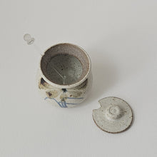 Load image into Gallery viewer, STONEWARE SUGAR POT
