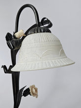Load image into Gallery viewer, ART NOUVEAU STYLE FLOWER LAMPS