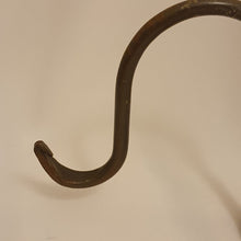 Load image into Gallery viewer, Metal Candle Holder