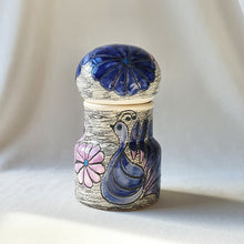 Load image into Gallery viewer, Vintage Ecuadorian Ceramic Pot