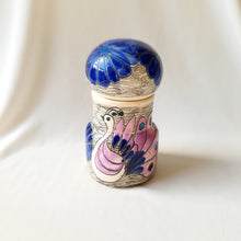Load image into Gallery viewer, Vintage Ecuadorian Ceramic Pot