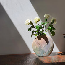 Load image into Gallery viewer, Round Pastel Vase