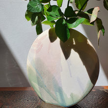Load image into Gallery viewer, Round Pastel Vase