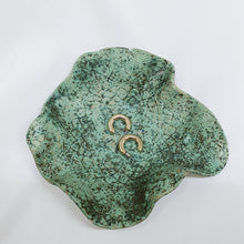 Load image into Gallery viewer, Small Wavy Ceramic Bowl