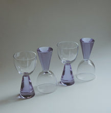 Load image into Gallery viewer, ALEXANDRITE WINE GLASSES, COLOUR CHANGING

