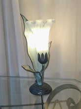 Load image into Gallery viewer, ART NOUVEAU STYLE FLOWER LAMP
