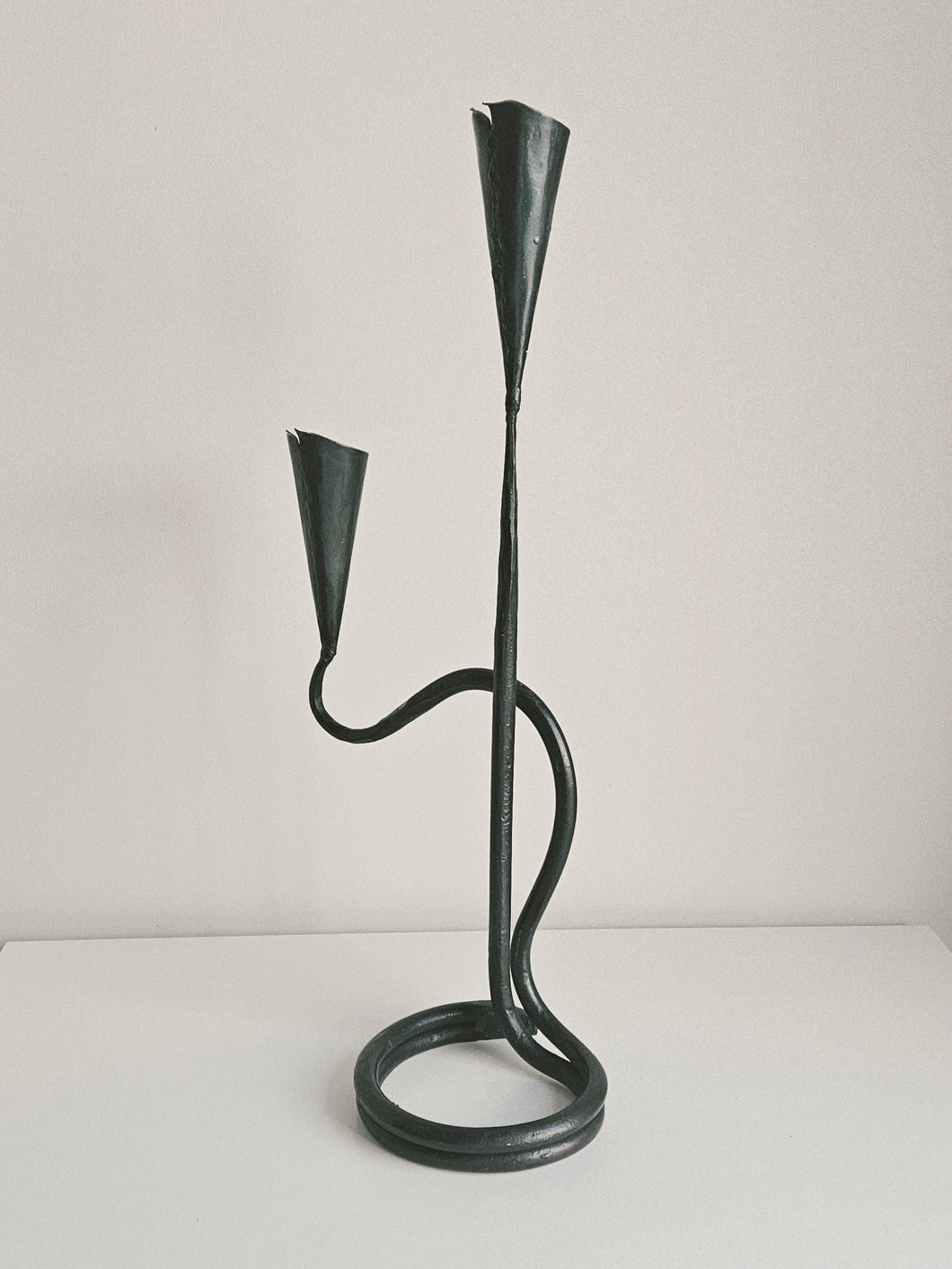 LILY CANDLESTICK