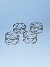 Load image into Gallery viewer, METAL LATTICE NAPKIN RINGS
