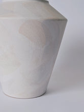 Load image into Gallery viewer, 1980s PASTEL VASE
