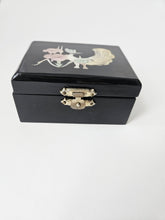 Load image into Gallery viewer, LACQUER INLAID MOTHER OF PEARL BOX
