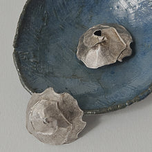 Load image into Gallery viewer, TEXTURED CERAMIC DISH
