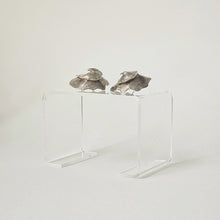 Load image into Gallery viewer, SCULPTURAL EARRINGS
