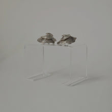 Load image into Gallery viewer, SCULPTURAL EARRINGS

