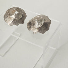 Load image into Gallery viewer, SCULPTURAL EARRINGS
