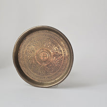 Load image into Gallery viewer, BRASS DECORATIVE TRAY
