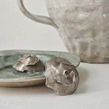 Load image into Gallery viewer, SCULPTURAL EARRINGS
