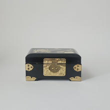 Load image into Gallery viewer, LACQUER JEWELLERY BOX
