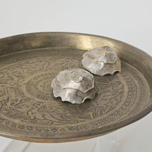 Load image into Gallery viewer, BRASS DECORATIVE TRAY
