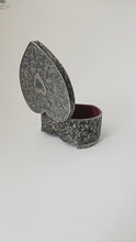 Load image into Gallery viewer, HEART JEWELLERY BOX
