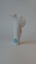 Load image into Gallery viewer, CHESSEL PORCELAIN FLOWER VASE
