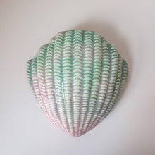 Load image into Gallery viewer, Shell Wall Vase
